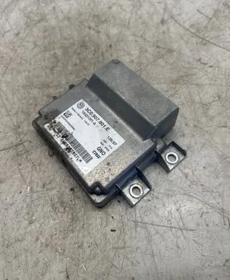 Volkswagen PASSAT B6 Hand brake control module 3C0907801E 16421001A 2000000040884