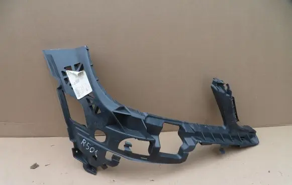 Mercedes-Benz C W204 Front bumper mounting bracket A2048850865