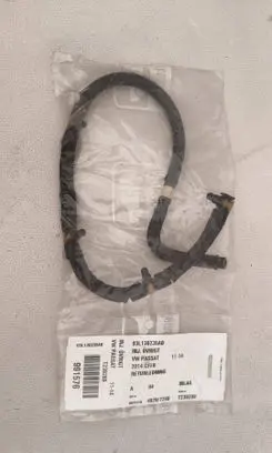 Volkswagen PASSAT B7 Fuel return line/hose 03L130235AD 991576