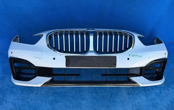 BMW 1 F40 Front bumper 7459708