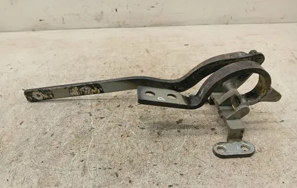 Porsche Cayenne (9PA) Tailgate/trunk/boot hinge 7L5827301