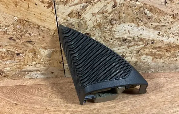 Opel Insignia A Front door high frequency speaker 13221964 400173