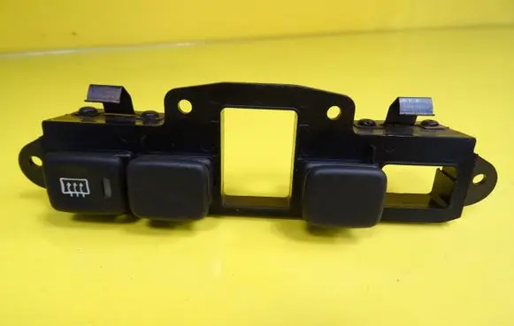Rover 200 XV Windscreen/window heater switch