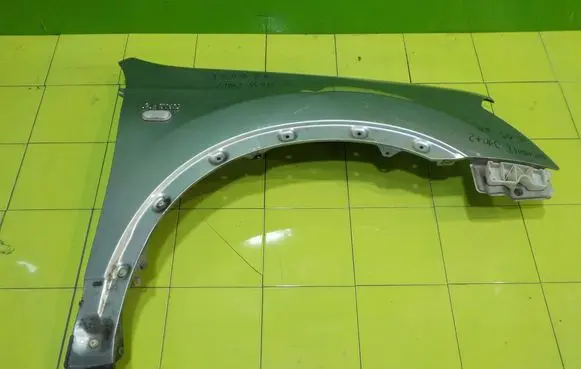 Nissan Qashqai Fender PRZOD PRAWY
