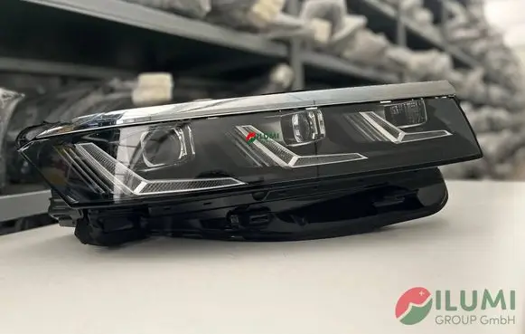 Volkswagen Touareg III Headlight/headlamp 761941082B 761941082C
