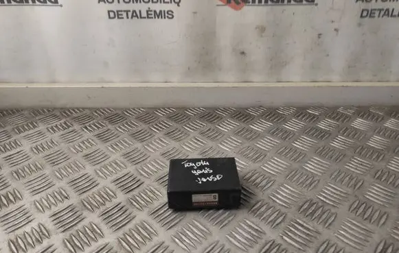 Toyota Yaris Other control units/modules 8865052180 2772000371