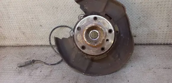 BMW 1 E81 E87 Rear wheel hub spindle/knuckle