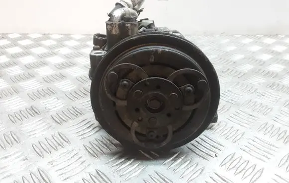 Nissan X-Trail T30 Air conditioning (A/C) compressor (pump)