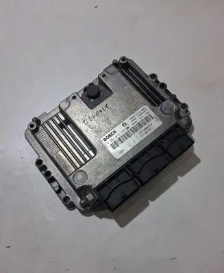 Renault Scenic III - Grand scenic III Engine control unit/module ECU 0281015798