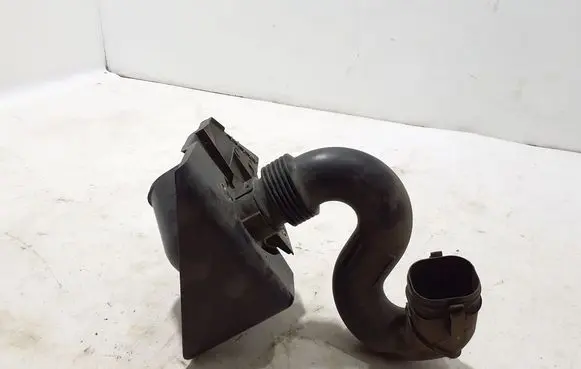 Opel Vivaro Air intake duct part 960155230R