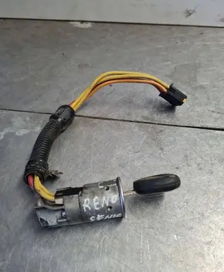 Renault Scenic I Ignition lock 7K429R