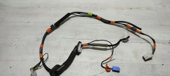 Mazda 2 Tailgate/trunk wiring harness 03250823