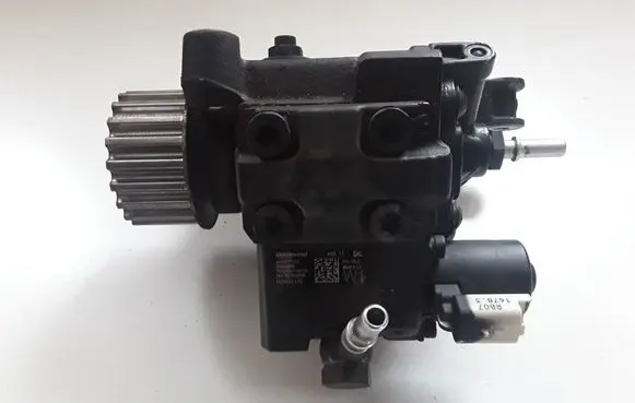 Nissan Qashqai Fuel injection high pressure pump A2C53351931