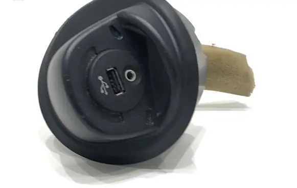 Nissan Juke I F15 USB socket connector KE289-1K005