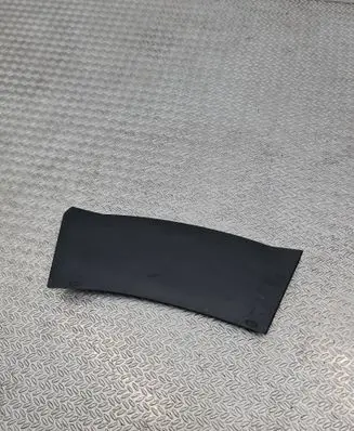 Porsche Cayenne (92A) Rear/tail light trim molding 7P5945256A BE7EL
