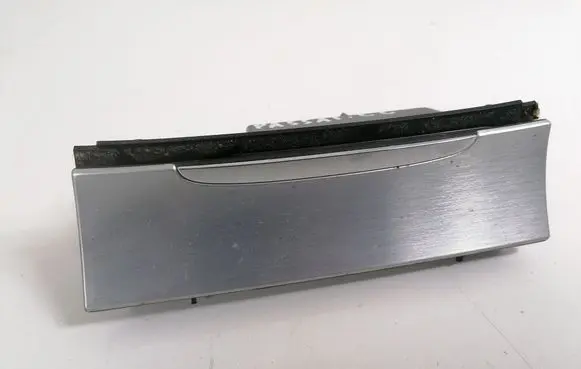Ashtray (front)
