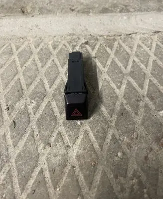 Volvo C30 Hazard light switch 30739296 08W523 4970