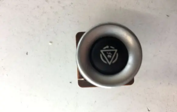 Traction control (ASR) switch