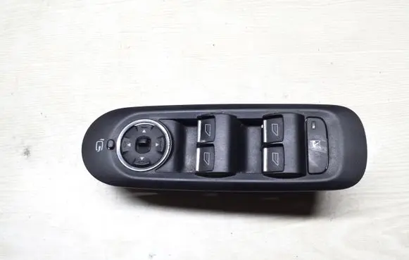 Ford Mondeo MK IV Electric window control switch 7S7T14A132BC