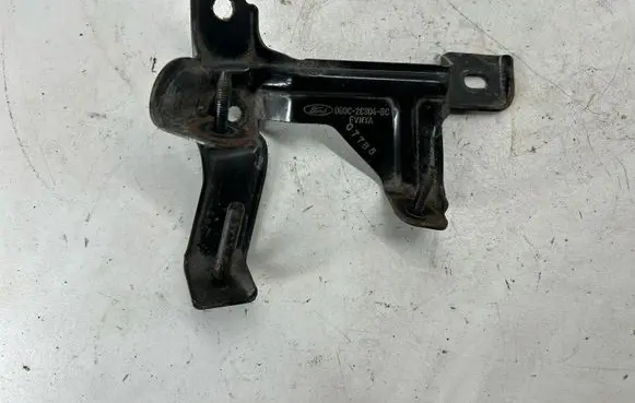 Ford Edge II ABS pump bracket DG9C2C304BC