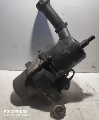 Peugeot 307 Power steering pump 113092