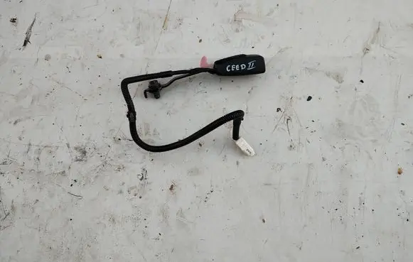 KIA Ceed Front seatbelt buckle 
