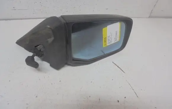 Mazda 626 Manual wing mirror 