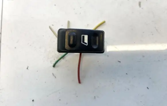 Citroen Xsara Electric window control switch 8153