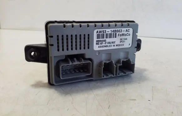 Jaguar XJ X351 Seat control module AW9314B663AC