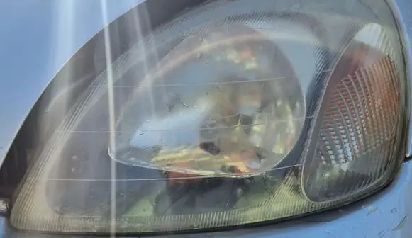 Toyota Yaris Headlight/headlamp