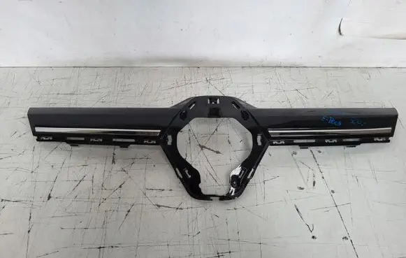 Renault Megane IV Front bumper upper radiator grill 620786087R