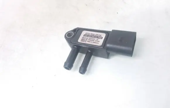 Volkswagen Touran I Exhaust gas pressure sensor 076906051A
