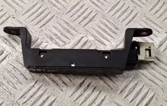 Toyota Avensis T270 Keyless system antenna 8999730070