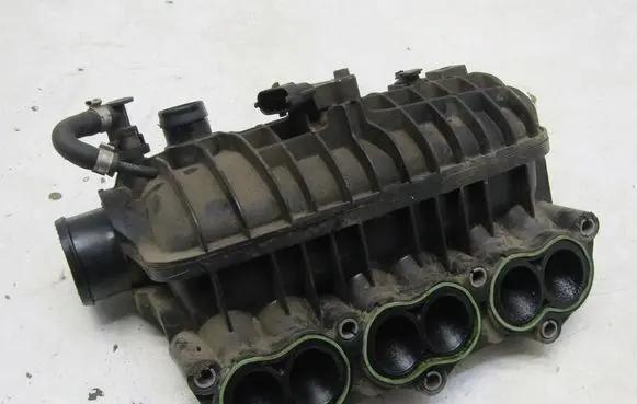 Ford Ecosport Intake manifold 1047092S01