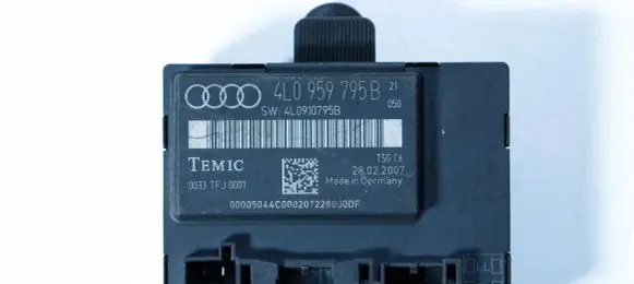 Audi Q7 4L Door control unit/module 4L0959795B