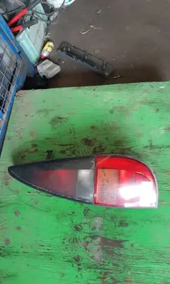 Renault Laguna I Rear/tail lights