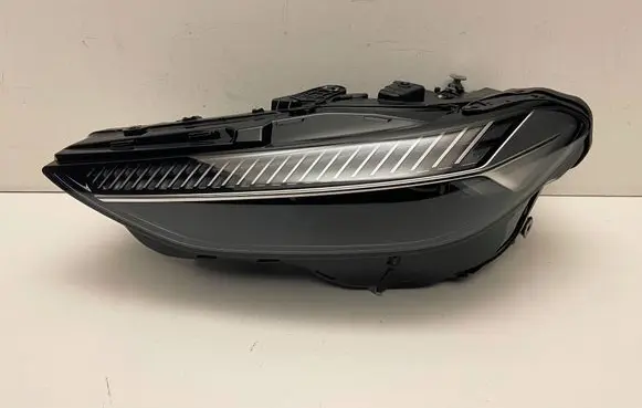 Audi A5 Headlight/headlamp 8B3941033AA S80176888