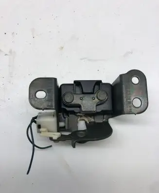Hyundai Santa Fe Tailgate window lock/catch/latch 