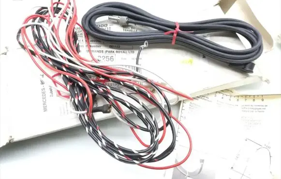 Mercedes-Benz CLS C219 Panel wiring B66828096