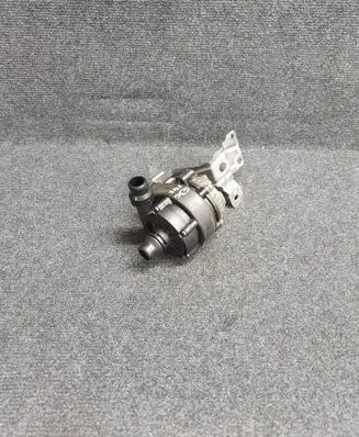 BMW 5 G30 G31 Electric auxiliary coolant/water pump 8638238 0392024064