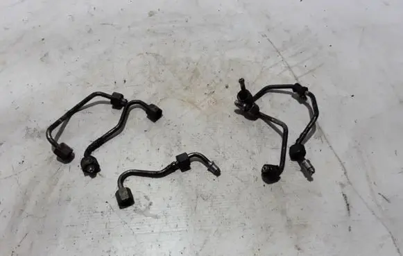 Mercedes-Benz E W213 Fuel injector supply line/pipe A6540709100