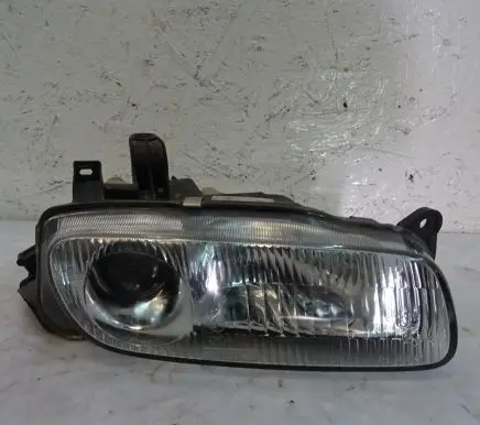 Mazda 323 F Headlight/headlamp