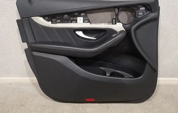 Mercedes-Benz GLC X253 C253 Front door card panel trim
