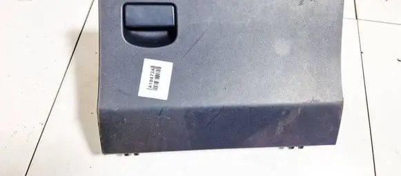 Toyota Yaris Glove box 555510d060 55551-0d060