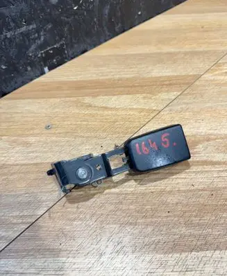 Mercedes-Benz ML W164 Rear seatbelt buckle A1648601569