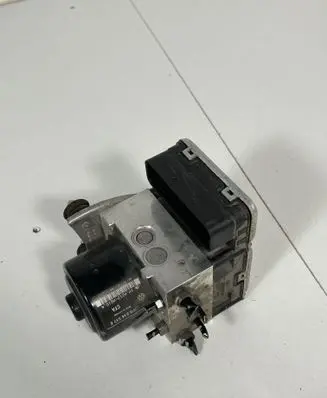 Porsche Cayenne (92A) ABS Pump 7P0614517E