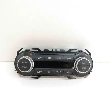 Mercedes-Benz CLA C117 X117 W117 Interior fan control switch A2469015103 5HB010448