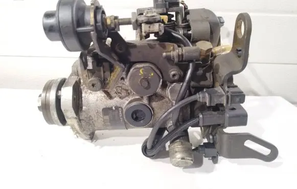Peugeot Partner Fuel injection high pressure pump R8448B371B 231059