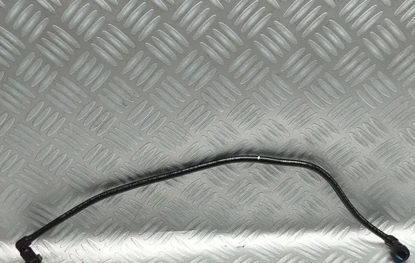 Opel Zafira C Fuel line/pipe/hose 13368138