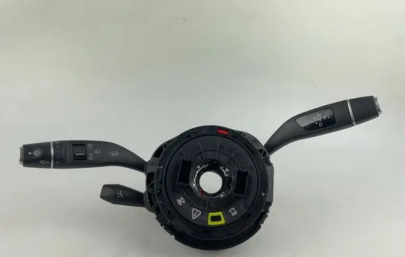 Wiper turn signal indicator stalk/switch